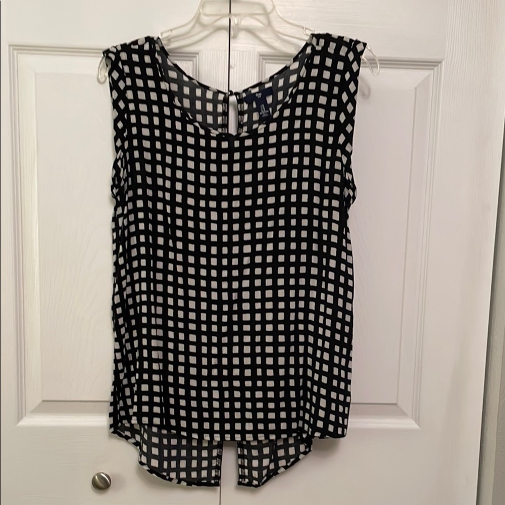 🌷GAP Black & White Square Pattern Split Back Hem Popover Sleeveless Top Medium